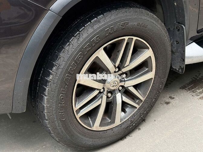 Fortuner V 2017 2 cầu  115.433km (GIÁ CÒN GIẢM)