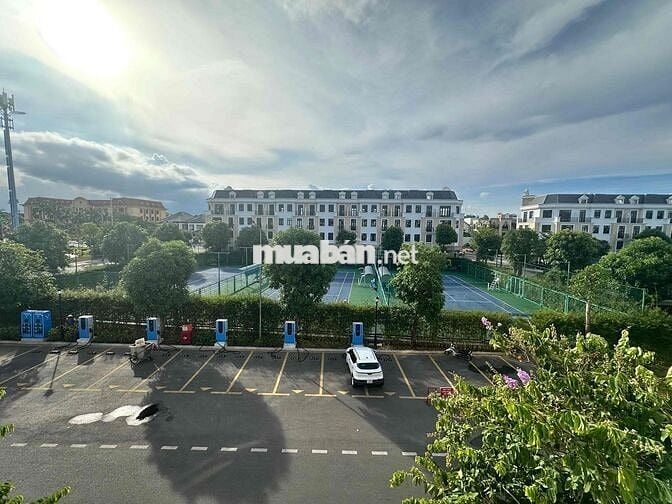 Cần Bán Nhanh căn Siêu Vip giá Bao nét toàn Khu Đô Thị