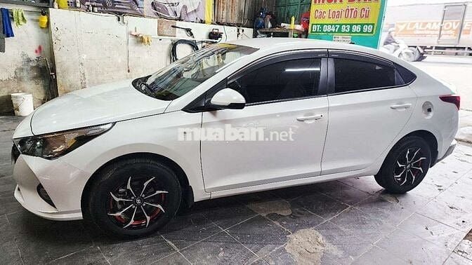 Hyundai Accent 2022 Số sàn Trắng 5 chỗ