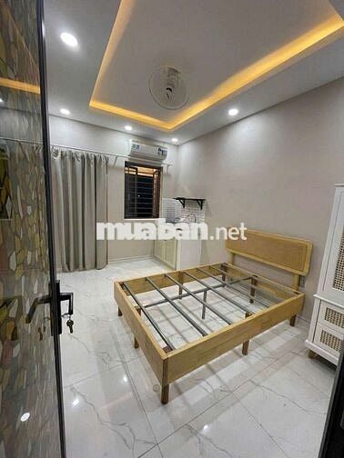 Căn Hộ Ban công Full Nội Thất - Nhà Sạch Sẽ, Ít Phòng - Nơ Trang Long