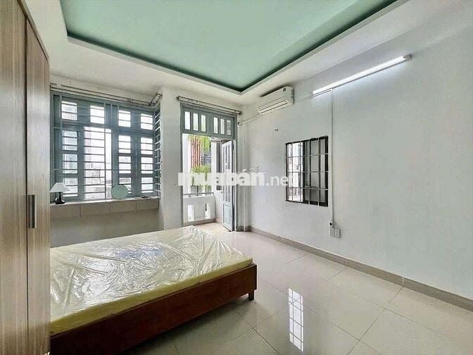 STUDIO FULL NỘI THẤT BAN CÔNG RỘNG THOÁNG