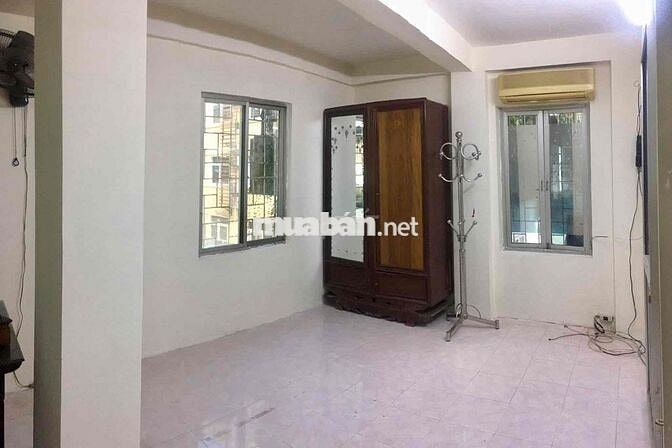 Cho thuê căn tập thể Thành Công 84m2
