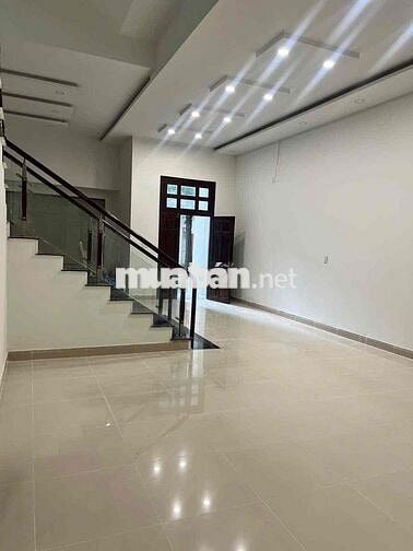 CHO THUÊ NHÀ MẶT TIỀN ĐƯỜNG LÊ LỢI MỚI 100%