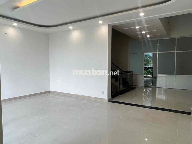 CHO THUÊ NHÀ MẶT TIỀN ĐƯỜNG LÊ LỢI MỚI 100%