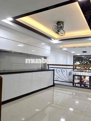 CHO THUÊ NHÀ MẶT TIỀN 5 TẦNG HÀN HẢI NGUYÊN Q11