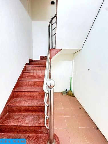 BÁN NHÀ MẶT TIỀN CHỢ NGUYỄN TRI PHƯƠNG : 129 NGUYỄN LÂM - P. 6 - Q. 10