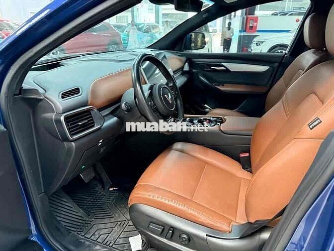 VF8 Plus 2023 Xanh dương nội thất nâu xe đẹp