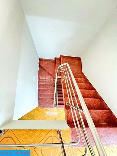 BÁN NHÀ MẶT TIỀN CHỢ NGUYỄN TRI PHƯƠNG : 129 NGUYỄN LÂM - P. 6 - Q. 10