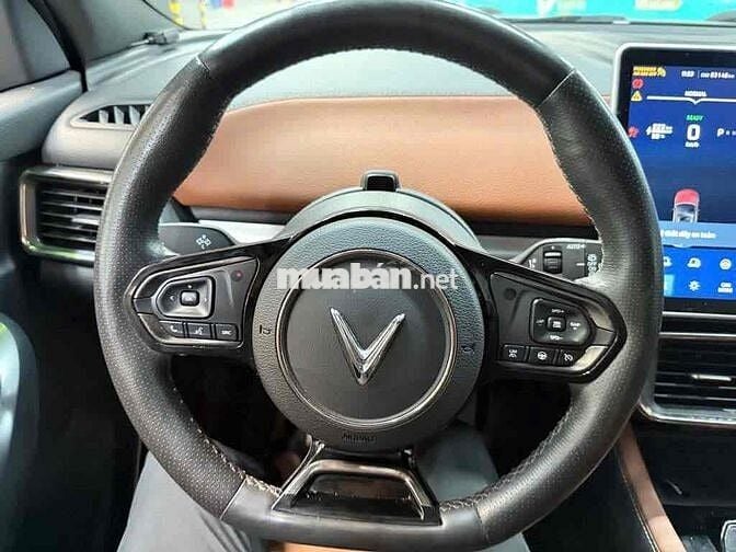 VF8 Plus 2023 Xanh dương nội thất nâu xe đẹp