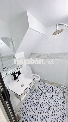 NHÀ ĐẸP Q4- HẺM 4m- 41m2 - 2 TẦNG- KO LỘ GIỚi- CHỈ 4 TỶ NHỈNH