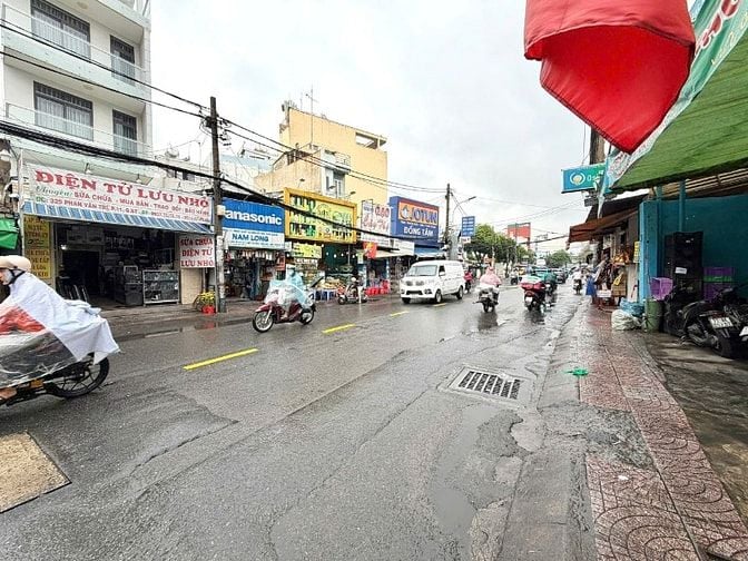 BÁN NHÀ MẶT TIỀN PHAN VĂN TRỊ. GIÁ 8,5 TỶ, DT 3,5X16.1. 