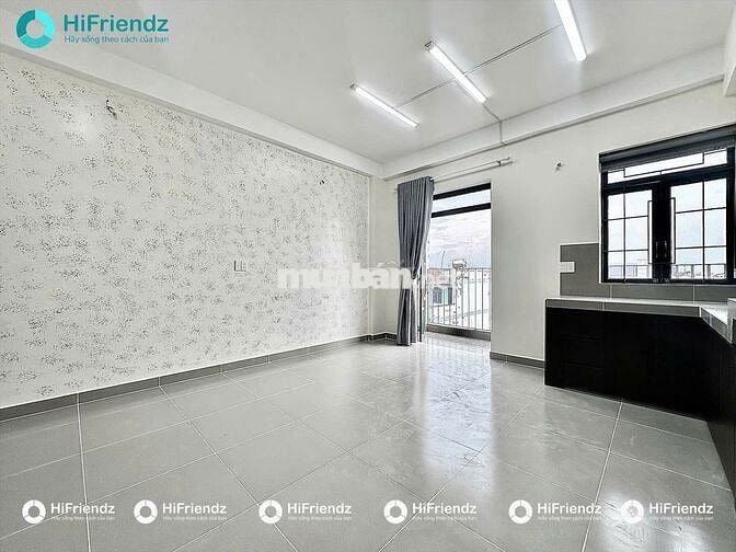 Căn hộ mới Ban Công full nội thất máy giặt riêng gần Eaon Tân Phú