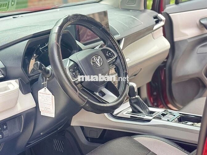 Toyota Veloz Top 2025 Đỏ Tự động 2 vạn