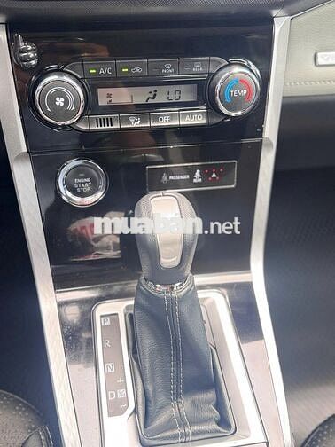 Toyota Veloz Top 2025 Đỏ Tự động 2 vạn