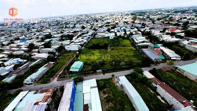  Bán đất góc 2 mặt tiền đường Thân Nhân Trung sổ hồng 8700m2 giá 87 tỷ