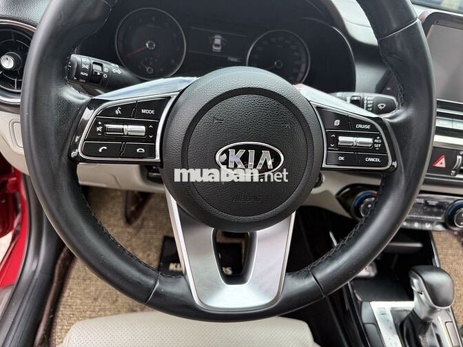 Kia Cerato 1.6 Luxury 2019 Đỏ đô 6 vạn km