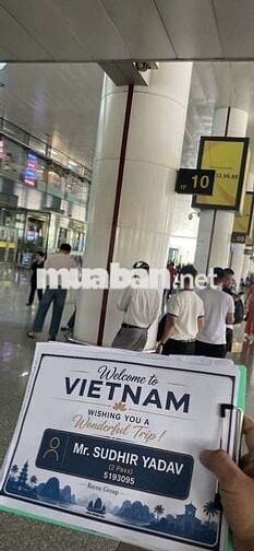 Tuyển 2 lái xe 7 chỗ tại Long Biên