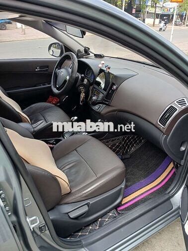 Hyundai i30cw 2010 Xám Tự động 12 vạn