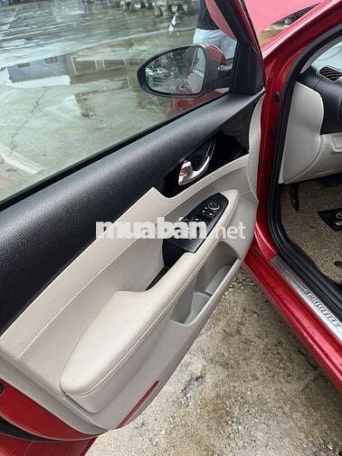 Kia Cerato 1.6 Luxury 2019 Đỏ đô 6 vạn km