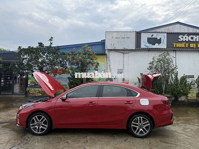 Kia Cerato 1.6 Luxury 2019 Đỏ đô 6 vạn km