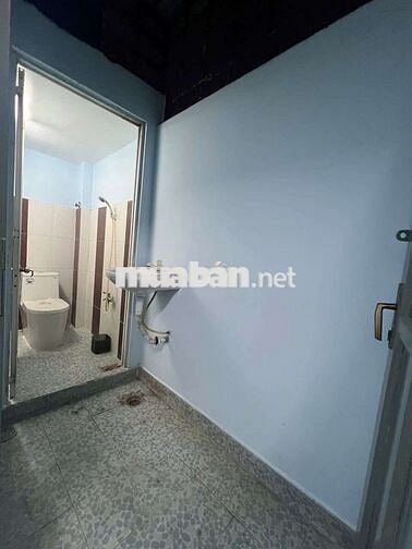 Nhà cho thuê Chiến Lược, BT (2PN 3WC) hẻm thông thoáng, gần chợ, BHX