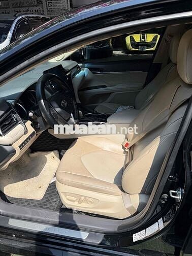 Toyota Camry 2023 Xăng điện Tự động Đen