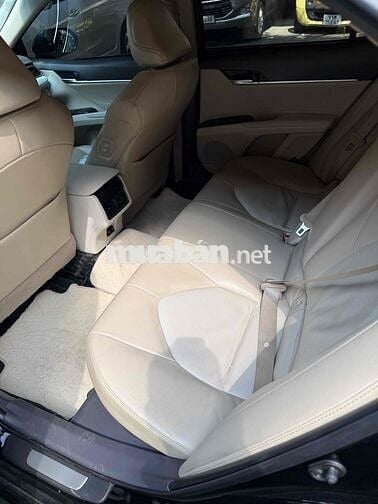 Toyota Camry 2023 Xăng điện Tự động Đen