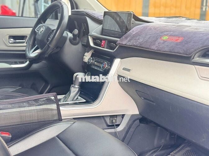 Toyota Veloz CVT 2023 Trắng Tự động