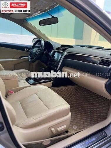 Toyota Camry 2017 Vàng Cát 130.000 km