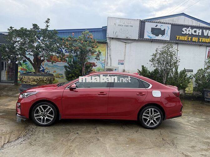 Kia Cerato 1.6 Luxury 2019 Đỏ đô 6 vạn km