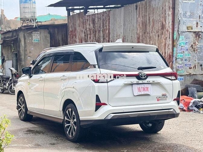 Toyota Veloz CVT 2023 Trắng Tự động