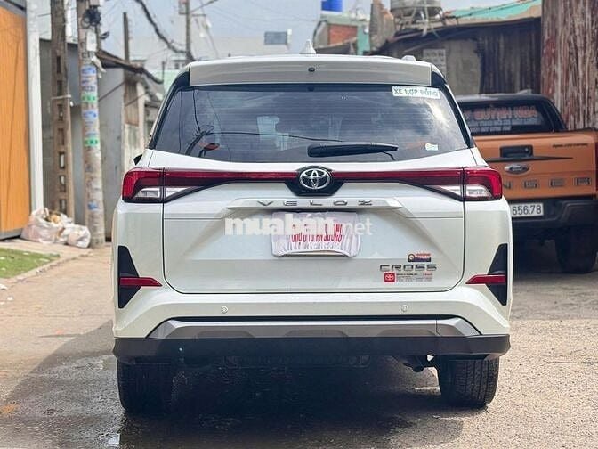 Toyota Veloz CVT 2023 Trắng Tự động