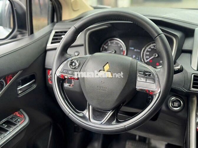 Mitsubishi Xpander 2020 Trắng 7 chỗ