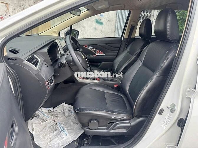 Mitsubishi Xpander 2020 Trắng 7 chỗ