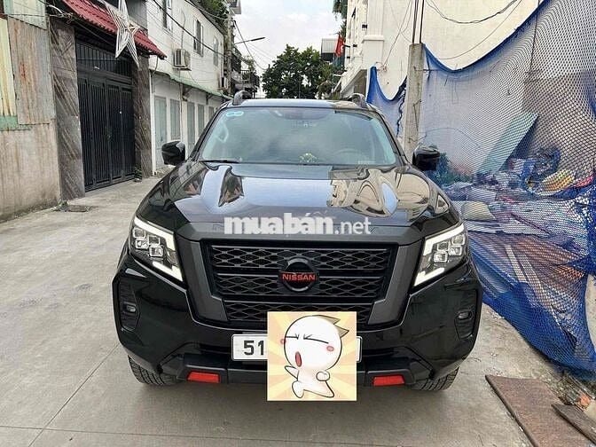 Nissan Navara Pro 4X 2022 33.000 km Đen