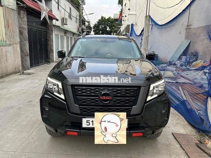 Nissan Navara Pro 4X 2022 33.000 km Đen