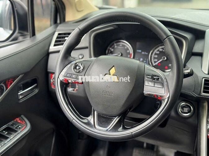 Mitsubishi Xpander 2020 Trắng 7 chỗ