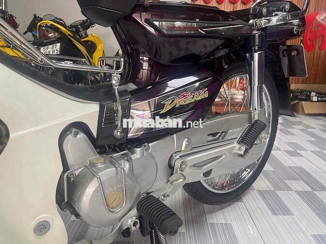Honda Super Dream 2011