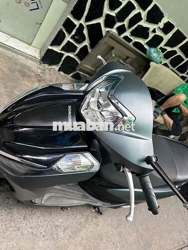 Bán xe Lead PBĐB . ABS : 2025  / 9 Chủ sang tên :