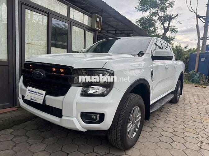 Ford Ranger 2.0 2WD 2023 Trắng 6 vạn km