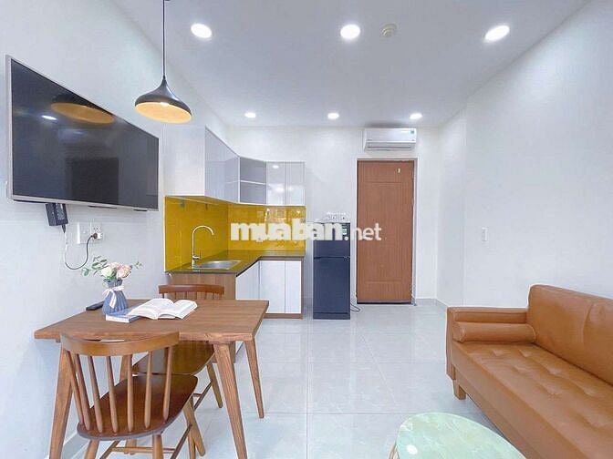 Căn hộ 2pn 80m2 sân vườn full nội thất Điện Biên Phủ - Q1