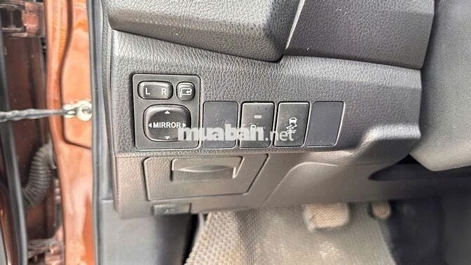Toyota Altis 2.0 AT 2015 8 vạn Nâu