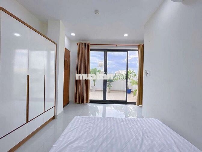 Căn hộ 2pn 80m2 sân vườn full nội thất Điện Biên Phủ - Q1