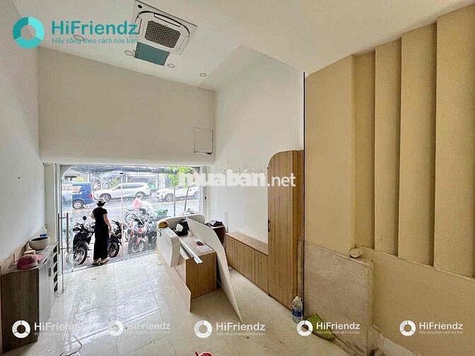Mặt Bằng Kinh Doanh Mới Toanh Ngay Tại Mặt Tiền