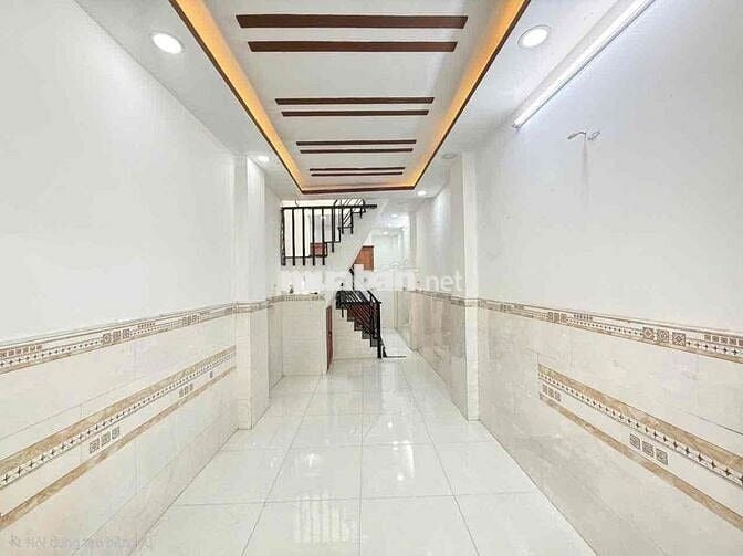 Gởi phí 40tr..Bán nhà Sổ riêng hoàn công..Ko quy hoạch,trung tâm Q.7..