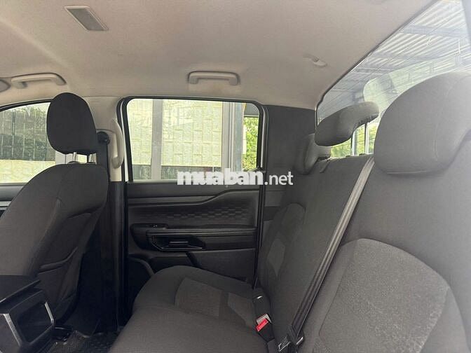 Ford Ranger 2.0 2WD 2023 Trắng 6 vạn km
