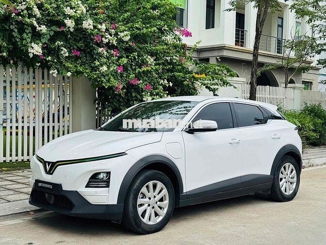VinFast VF6 Eco 2024 Trắng 130000 km