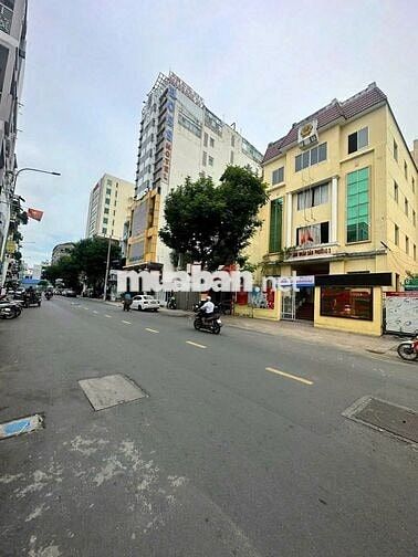 MẶT TIỀN TRUNG TÂM QUẬN 3 - 6x25m - 2 TẦNG SUỐT ĐẸP - GIÁ 70 TRIỆU