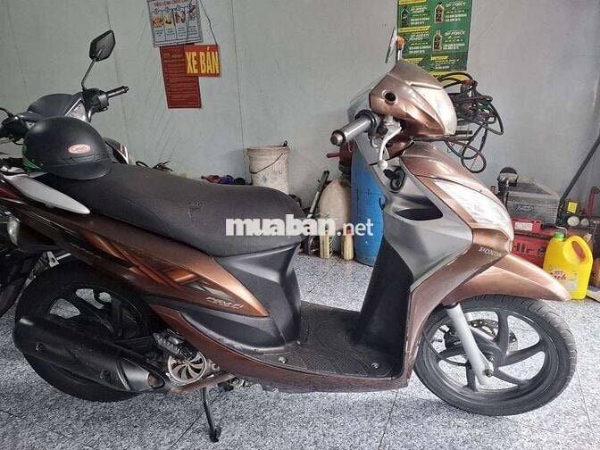 Honda Vision Nâu