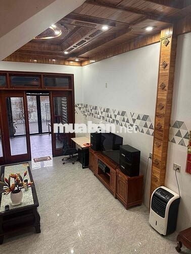 Bán nhà CHÍNH CHỦ kiệt ô tô cực kỳ đẹp, Đường Nguyễn Phước Nguyên